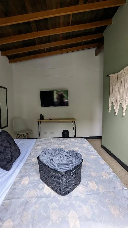 Uku Inn Medellín