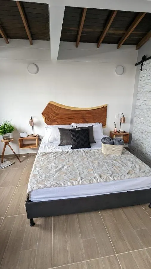 Uku Inn Medellín