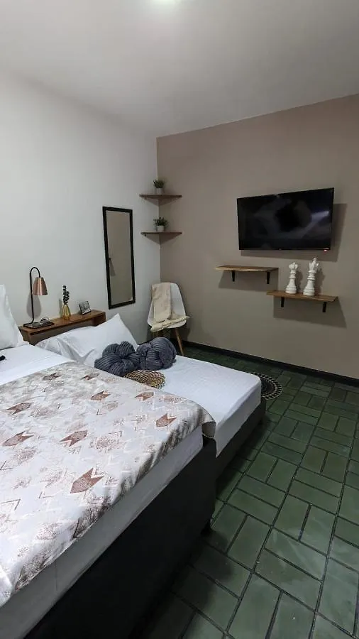 Uku Inn Medellín 0*,